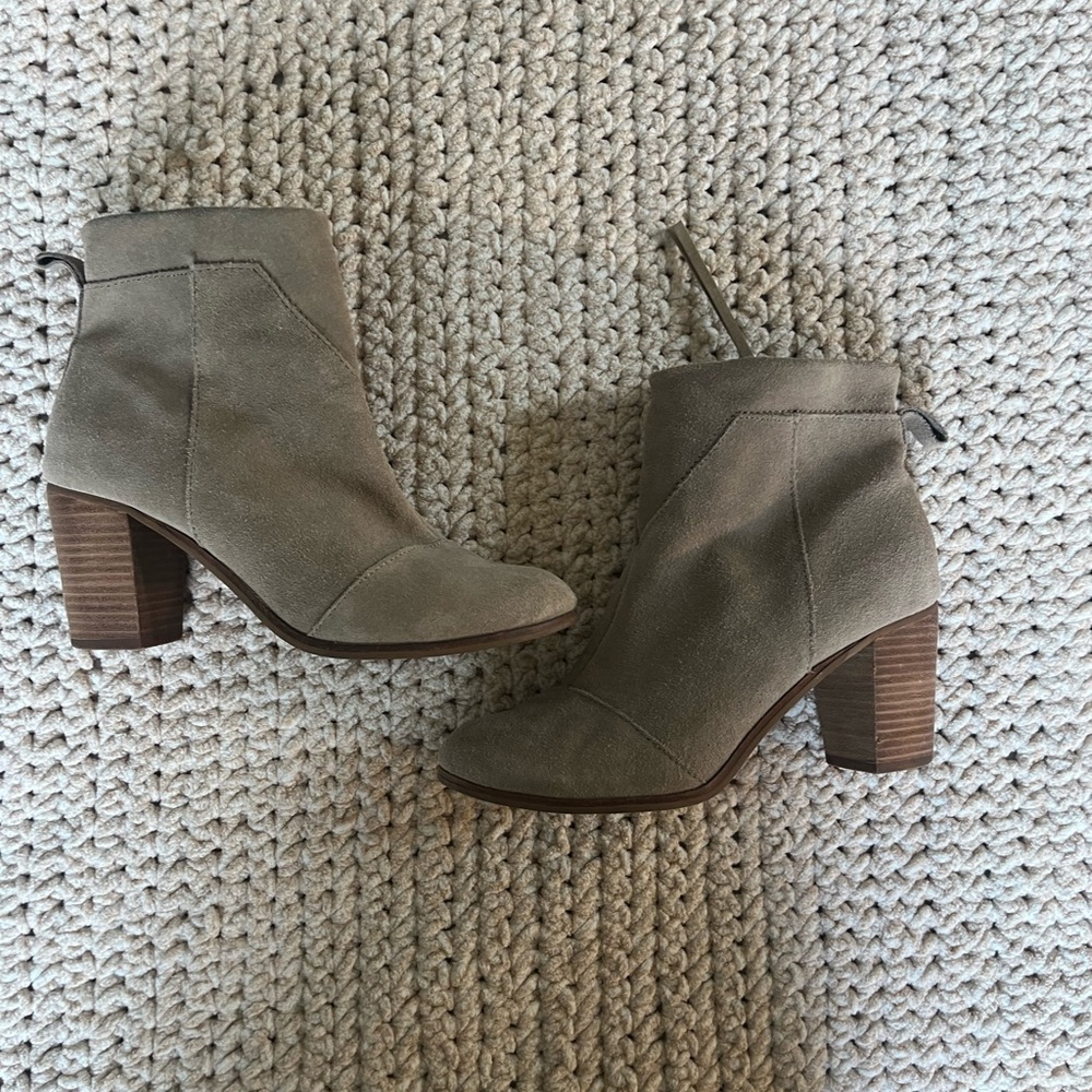 Tom’s Tan Booties
